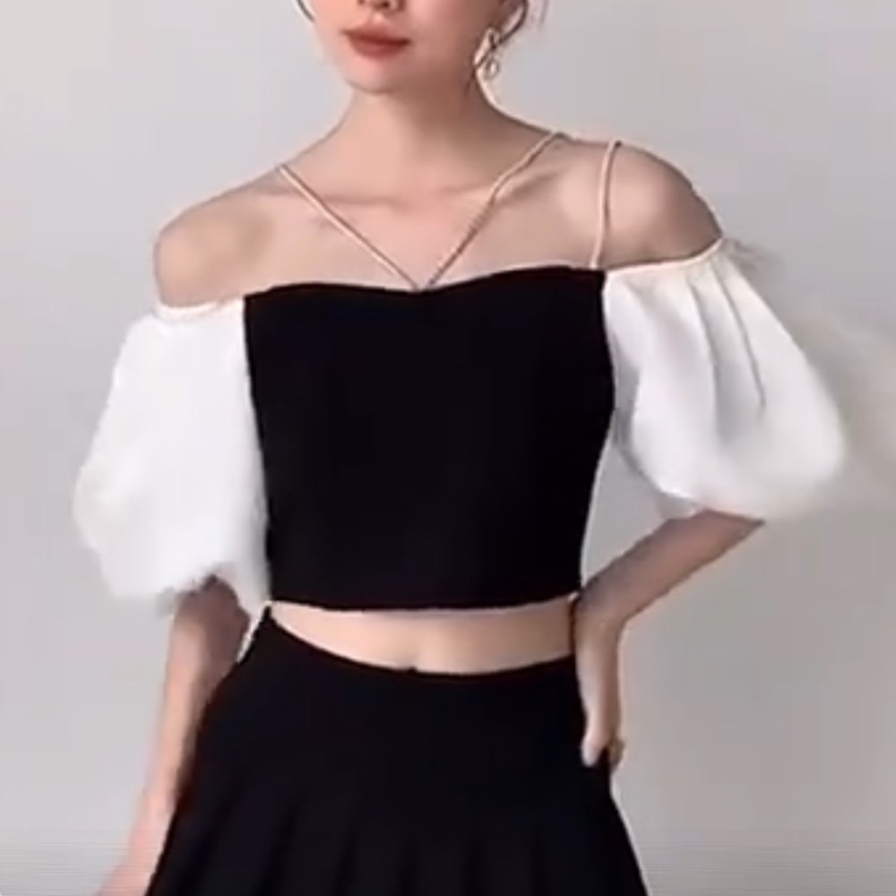 New! Trendy top